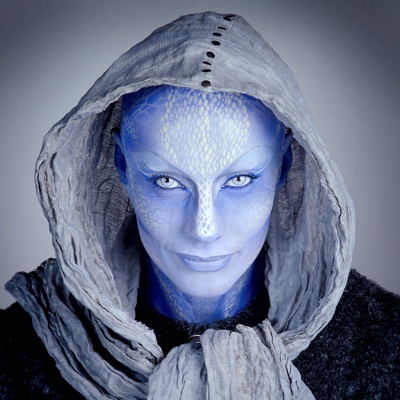 Virginia Hey plays Zhaan on Farscape